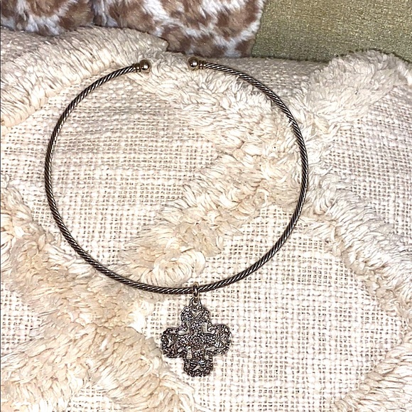 Necklace - Picture 1 of 1